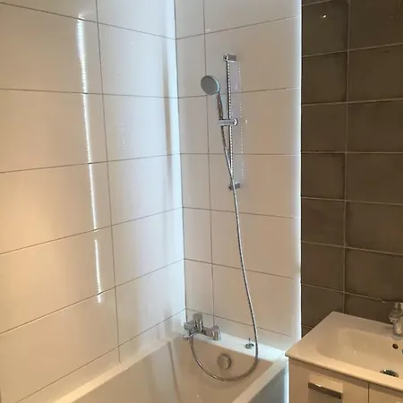 B&w Ruska Hotel Breslau